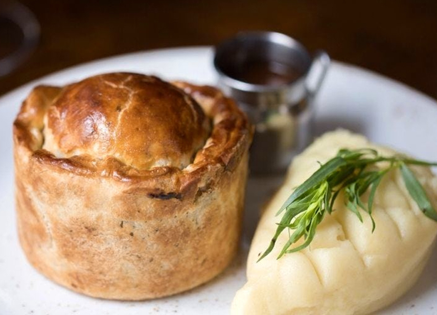 Don't miss the Cowes Classics Week Pie Night